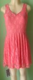 Vestido de renda rosa